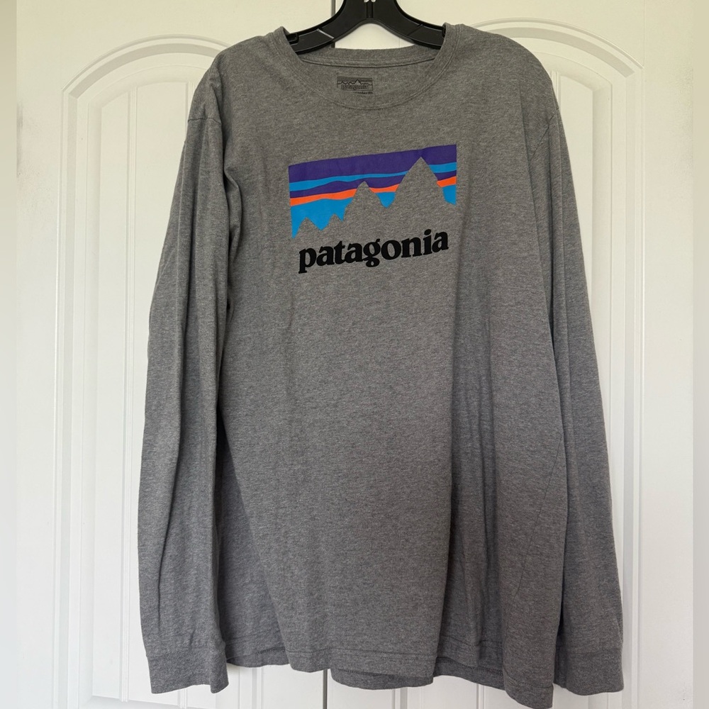 Patagonia long sleeve shirt gary men’s size XL used in great shape print